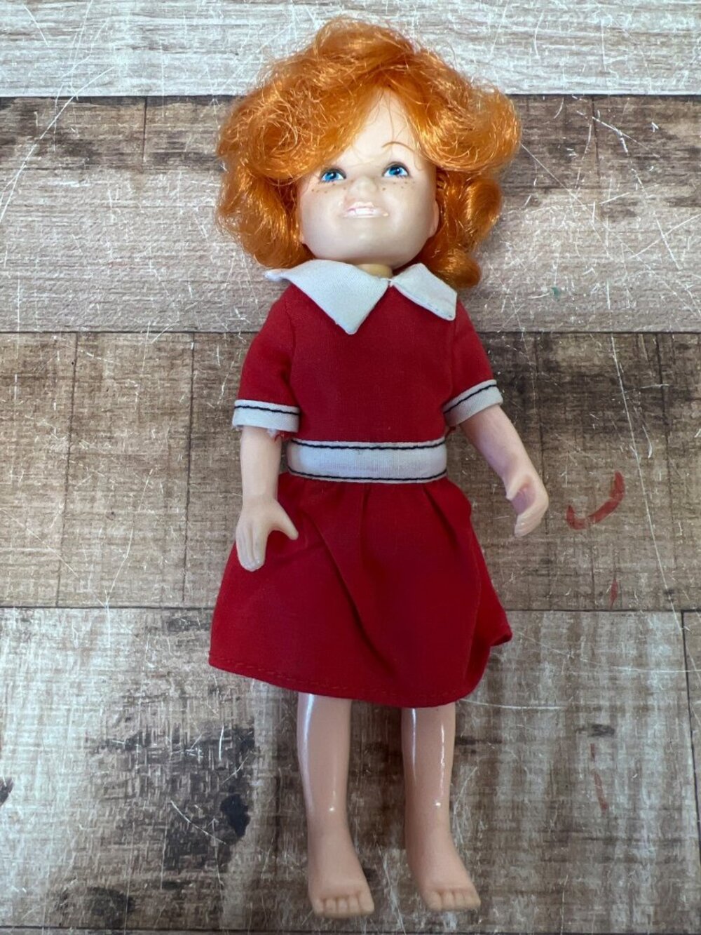 Vintage Little Orphan Annie Knickerbocker 6” doll with original dress